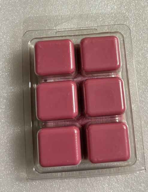 Lumaure 3 oz wax melt in clamshell packaging