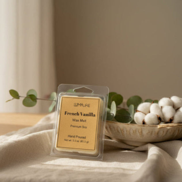 Lumaure soy wax melt in clamshell packaging